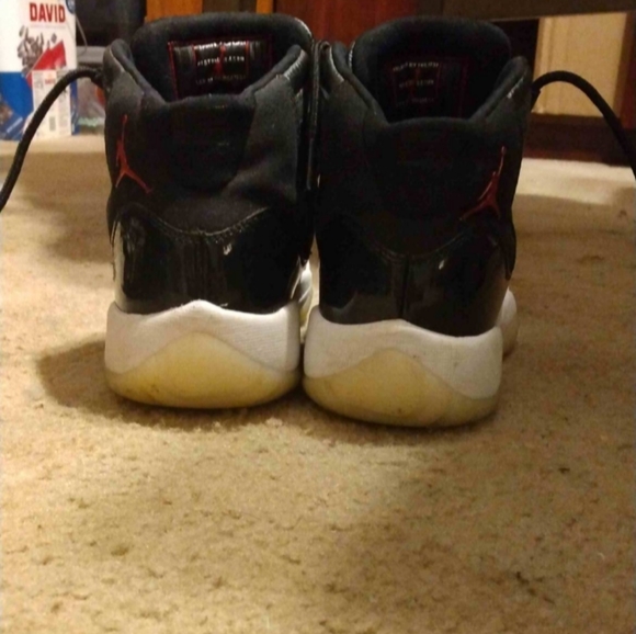 Used Jordans - Picture 4 of 4